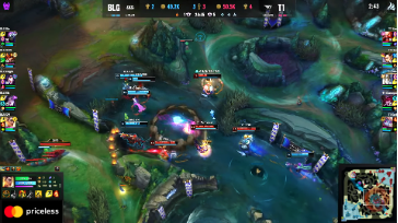 A screenshot of a battle in the League of Legends game.
